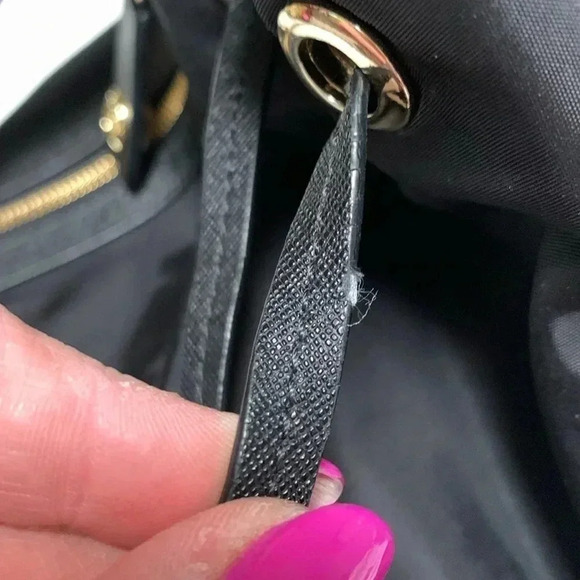 HENRI BENDEL Purse,bucket bag. Inside is Gorgeous, 1 callout in the last pic. - Picture 7 of 8